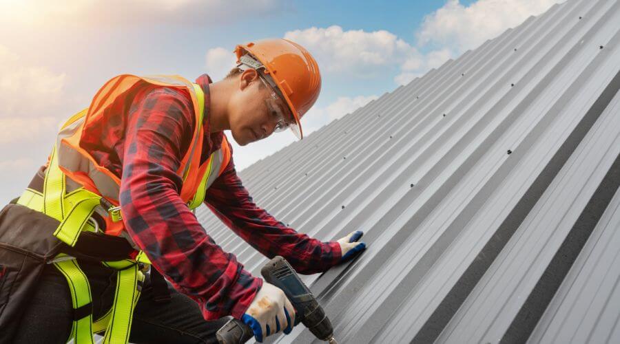 GAF certified roofer in Webster, WI